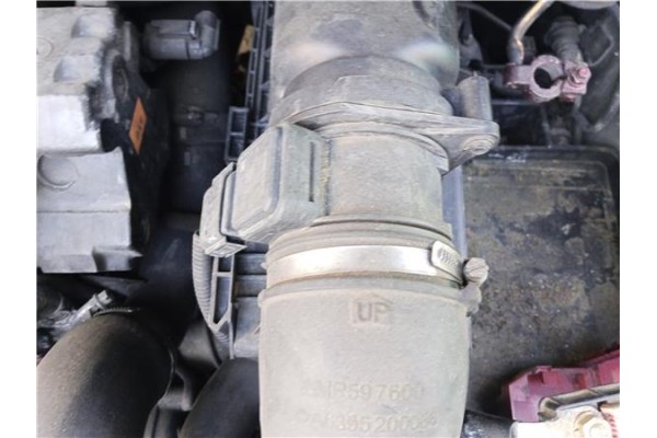 Recambio de carcasa filtro aire para mitsubishi colt cz3 berl. 3 (z30) 1.5 di-d instyle referencia OEM IAM MN130296 MN130297 