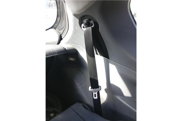 Recambio de cinturon seguridad trasero izquierdo para mitsubishi colt cz3 berl. 3 (z30) 1.5 di-d instyle referencia OEM IAM MN10