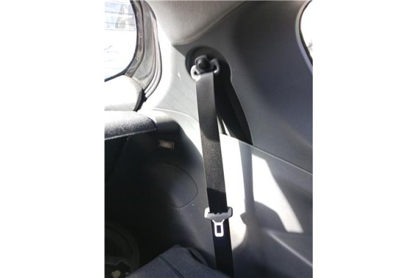Recambio de cinturon seguridad trasero izquierdo para mitsubishi colt cz3 berl. 3 (z30) 1.5 di-d instyle referencia OEM IAM MN10