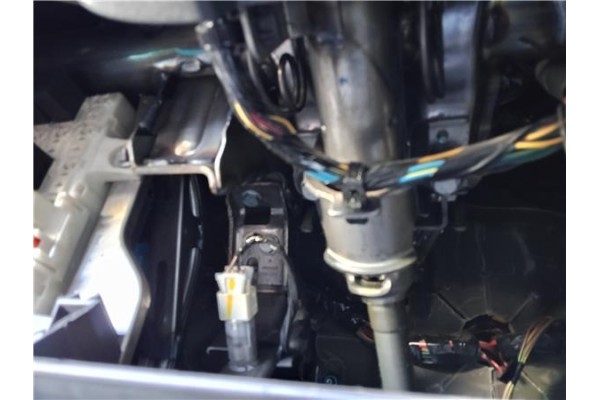 Recambio de columna direccion para mitsubishi colt cz3 berl. 3 (z30) 1.5 di-d instyle referencia OEM IAM 4401A028  