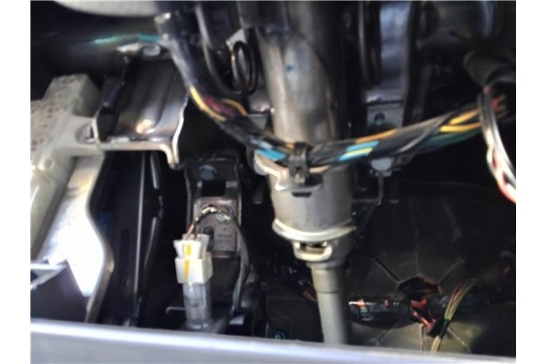 Recambio de columna direccion para mitsubishi colt cz3 berl. 3 (z30) 1.5 di-d instyle referencia OEM IAM 4401A028  