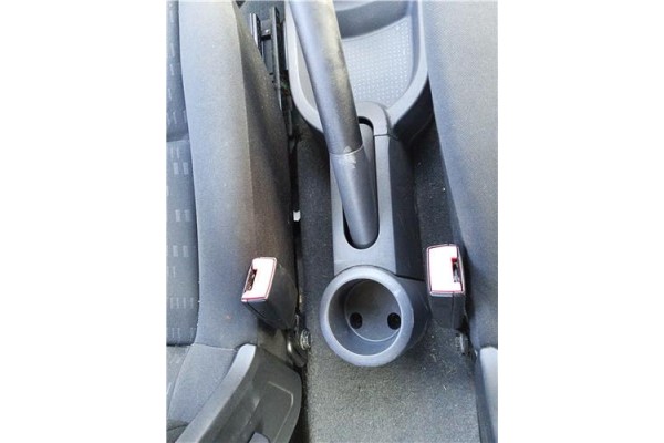 Recambio de consola para mitsubishi colt cz3 berl. 3 (z30) 1.5 di-d instyle referencia OEM IAM 8011A288HA  