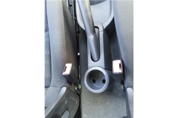 Recambio de consola para mitsubishi colt cz3 berl. 3 (z30) 1.5 di-d instyle referencia OEM IAM 8011A288HA  