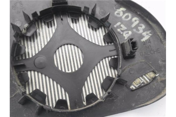 Recambio de cristal retrovisor izdo para peugeot 207 sw 1.6 hdi referencia OEM IAM 232634033 8151JE 