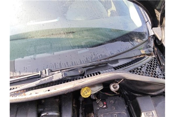 Recambio de brazo limpiaparabrisas delantero izquierdo para peugeot 207 sw 1.6 hdi referencia OEM IAM 6429AL  