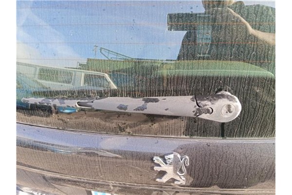 Recambio de brazo limpiaparabrisas trasero para peugeot 207 sw 1.6 hdi referencia OEM IAM 6429EK  