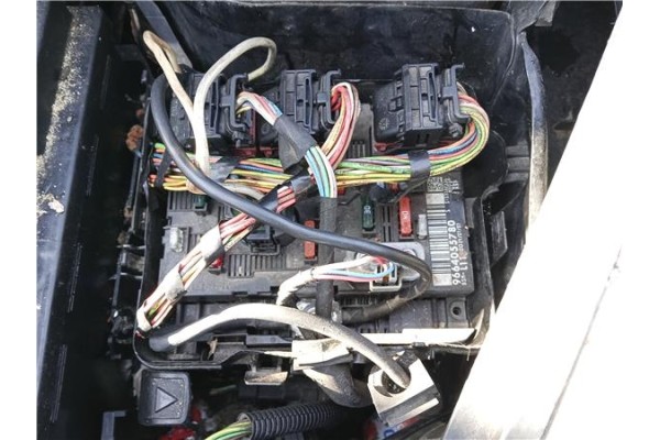 Recambio de bsi para peugeot 207 sw 1.6 hdi referencia OEM IAM 9664055780 13182116 