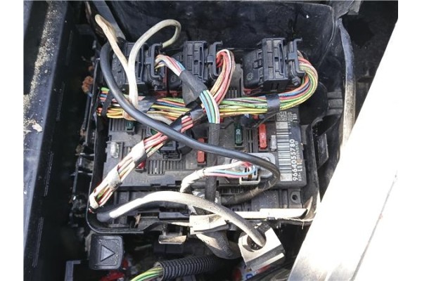 Recambio de bsi para peugeot 207 sw 1.6 hdi referencia OEM IAM 9664055780 13182116 