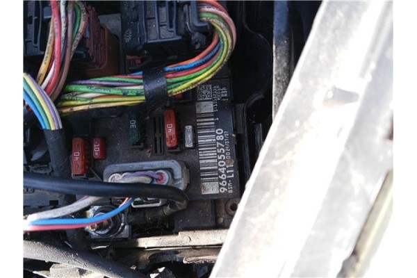 Recambio de bsi para peugeot 207 sw 1.6 hdi referencia OEM IAM 9664055780 13182116 