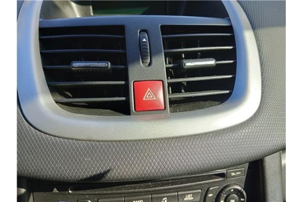 Recambio de interruptor luces emergencia para peugeot 207 sw 1.6 hdi referencia OEM IAM 6554RQ  