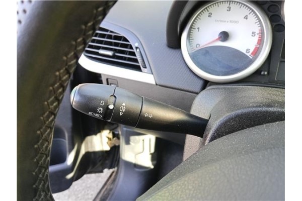 Recambio de mando intermitencia para peugeot 207 sw 1.6 hdi referencia OEM IAM 6242P3  