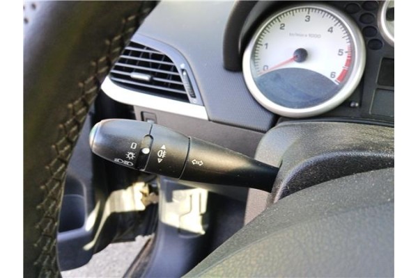 Recambio de mando intermitencia para peugeot 207 sw 1.6 hdi referencia OEM IAM 6242P3  