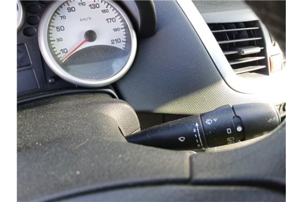 Recambio de mando intermitencia para peugeot 207 sw 1.6 hdi referencia OEM IAM 6242P3  