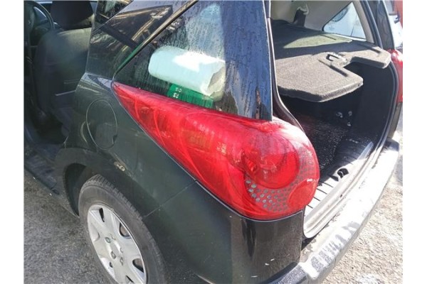 Recambio de piloto trasero izquierdo para peugeot 207 sw 1.6 hdi referencia OEM IAM 6350CT  