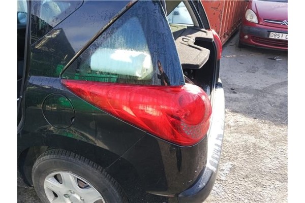 Recambio de piloto trasero izquierdo para peugeot 207 sw 1.6 hdi referencia OEM IAM 6350CT  