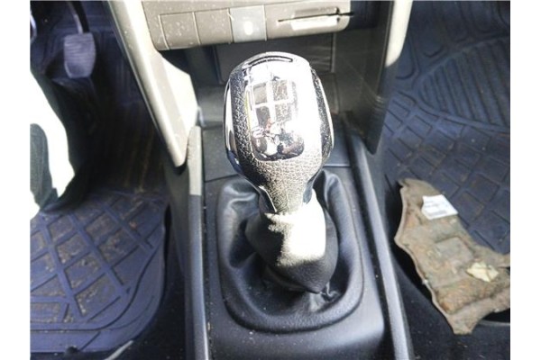 Recambio de pomo palanca cambio para peugeot 207 sw 1.6 hdi referencia OEM IAM 2403CN 2403P2 