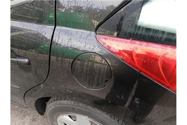 Recambio de tapa exterior combustible para peugeot 207 sw 1.6 hdi referencia OEM IAM 1517F2  