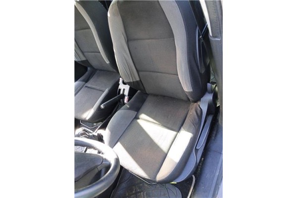 Recambio de asiento delantero izquierdo para peugeot 207 sw 1.6 hdi referencia OEM IAM 8906GA  