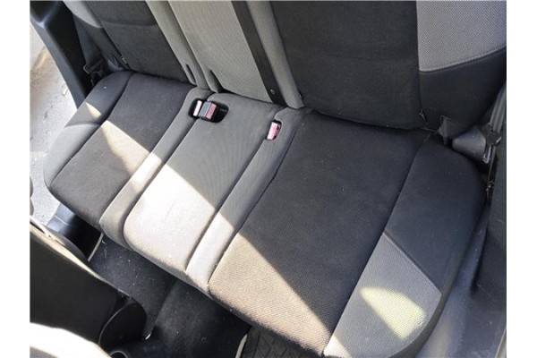 Recambio de asientos traseros para peugeot 207 sw 1.6 hdi referencia OEM IAM 8881ZF 8881ZG 
