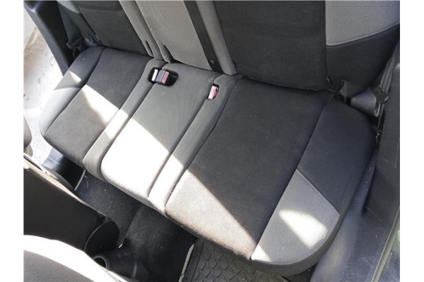 Recambio de asientos traseros para peugeot 207 sw 1.6 hdi referencia OEM IAM 8881ZF 8881ZG 