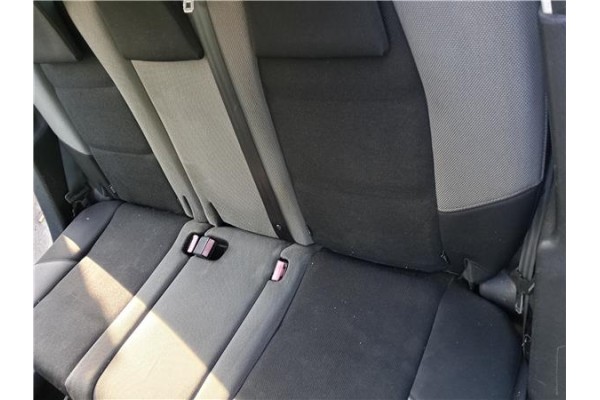Recambio de asientos traseros para peugeot 207 sw 1.6 hdi referencia OEM IAM 8881ZF 8881ZG 