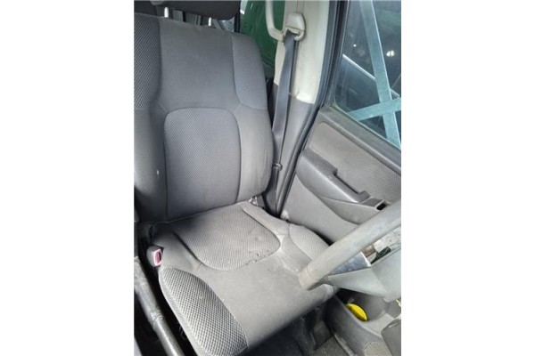 Recambio de asiento delantero izquierdo para nissan navara pickup (d40m) 2.5 dci referencia OEM IAM   