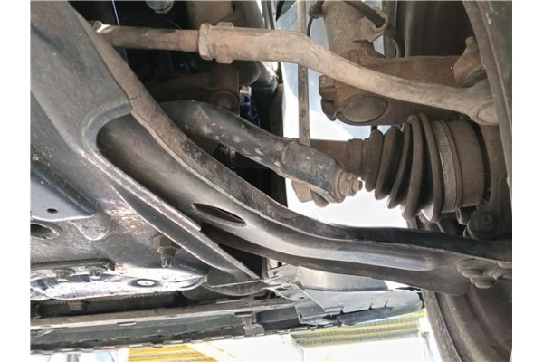 Recambio de brazo suspension delantero derecho para peugeot 207 sw 1.6 hdi referencia OEM IAM 3521N8  