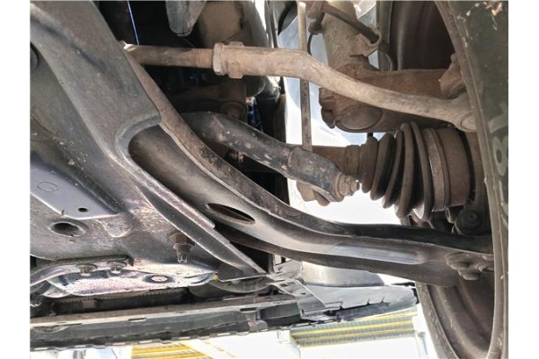 Recambio de brazo suspension delantero derecho para peugeot 207 sw 1.6 hdi referencia OEM IAM 3521N8  