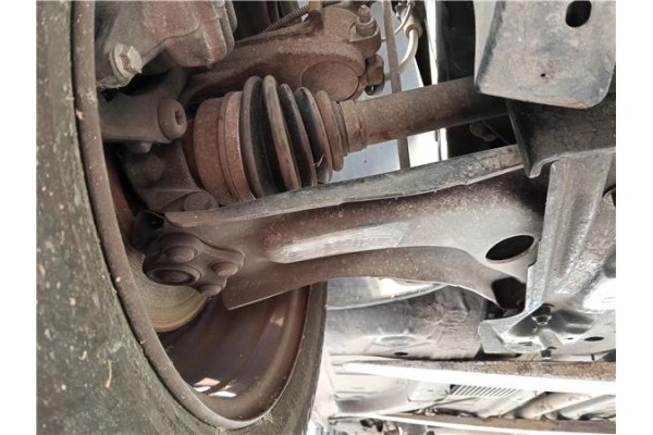 Recambio de brazo suspension delantero derecho para peugeot 207 sw 1.6 hdi referencia OEM IAM 3521N8  