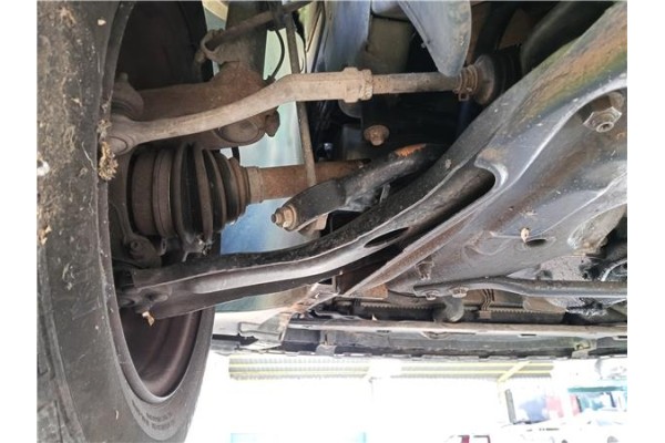 Recambio de brazo suspension delantero izquierdo para peugeot 207 sw 1.6 hdi referencia OEM IAM 3520R7  