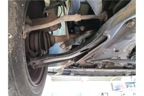 Recambio de brazo suspension delantero izquierdo para peugeot 207 sw 1.6 hdi referencia OEM IAM 3520R7  