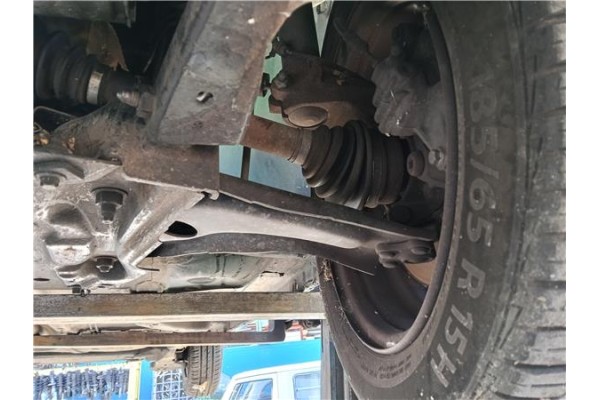 Recambio de brazo suspension delantero izquierdo para peugeot 207 sw 1.6 hdi referencia OEM IAM 3520R7  