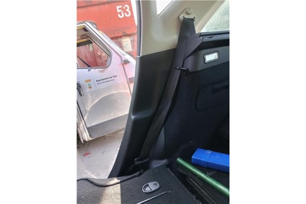 Recambio de cinturon seguridad trasero derecho para peugeot 207 sw 1.6 hdi referencia OEM IAM 8975J8  