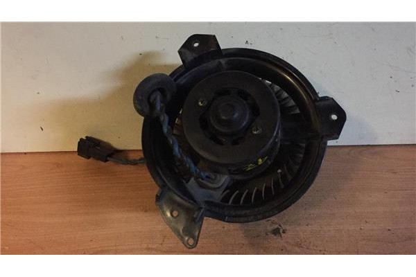Recambio de motor calefaccion para chrysler voyager gs 2.0 i referencia OEM IAM  10113 AY166100 