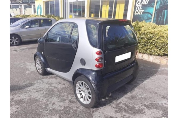 smart micro compact car del año 2002