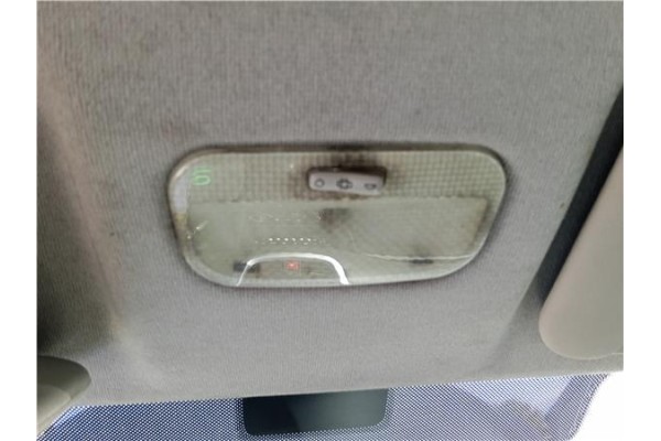 Recambio de luz delantero central techo para peugeot 207 sw 1.6 hdi referencia OEM IAM 6362Q1  