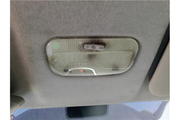 Recambio de luz delantero central techo para peugeot 207 sw 1.6 hdi referencia OEM IAM 6362Q1  