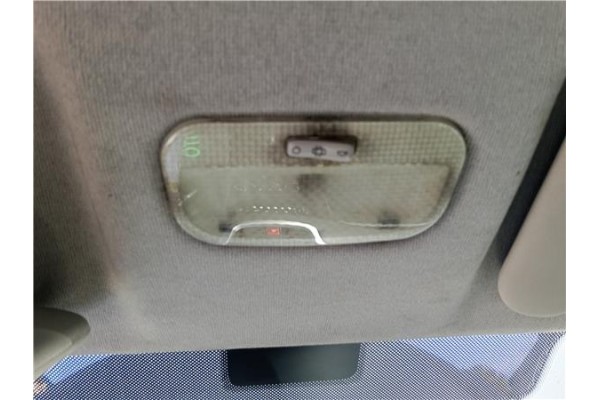 Recambio de luz delantero central techo para peugeot 207 sw 1.6 hdi referencia OEM IAM 6362Q1  