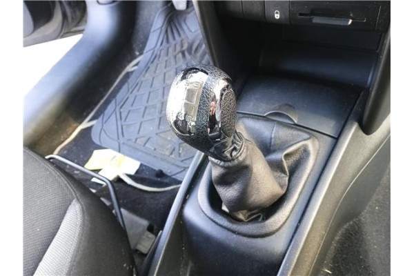 Recambio de palanca de cambio para peugeot 207 sw 1.6 hdi referencia OEM IAM 2400CJ 2400HP 