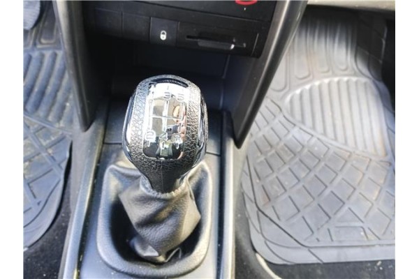 Recambio de palanca de cambio para peugeot 207 sw 1.6 hdi referencia OEM IAM 2400CJ 2400HP 