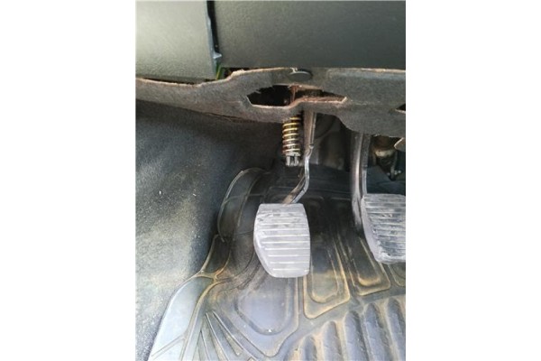 Recambio de pedal embrague para peugeot 207 sw 1.6 hdi referencia OEM IAM 2127EF  