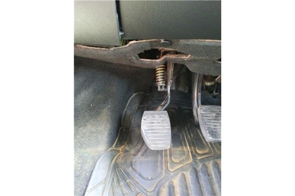 Recambio de pedal embrague para peugeot 207 sw 1.6 hdi referencia OEM IAM 2127EF  