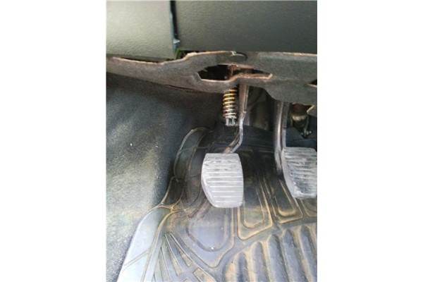 Recambio de pedal embrague para peugeot 207 sw 1.6 hdi referencia OEM IAM 2127EF  