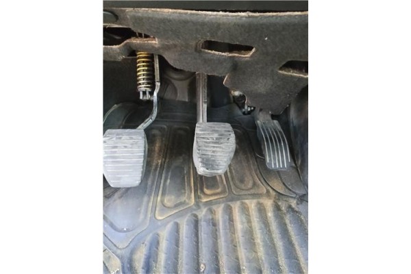 Recambio de pedal freno para peugeot 207 sw 1.6 hdi referencia OEM IAM 4501W5 4501AR 