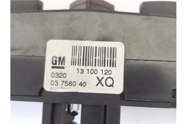 Recambio de interruptor luces emergencia para opel astra h gtc 1.9 cdti referencia OEM IAM   