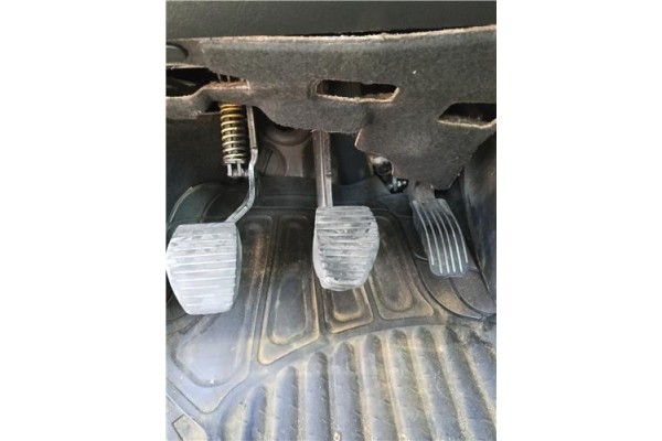 Recambio de pedal freno para peugeot 207 sw 1.6 hdi referencia OEM IAM 4501W5 4501AR 