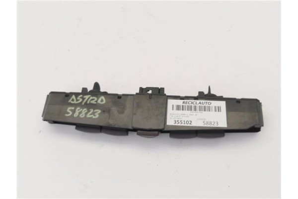Recambio de interruptor luces emergencia para opel astra h gtc 1.9 cdti referencia OEM IAM   
