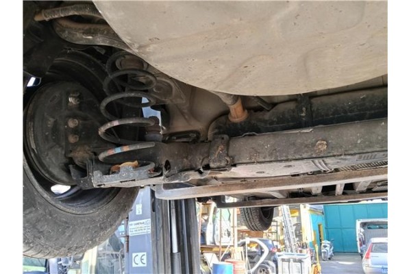 Recambio de puente trasero para peugeot 207 sw 1.6 hdi referencia OEM IAM 5148T3 5148V9 