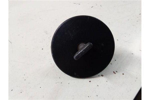 Recambio de tapon combustible para citroen ax 1.3 sport referencia OEM IAM   