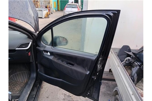 Recambio de puerta delantero derecha para peugeot 207 sw 1.6 hdi referencia OEM IAM 9004X8  